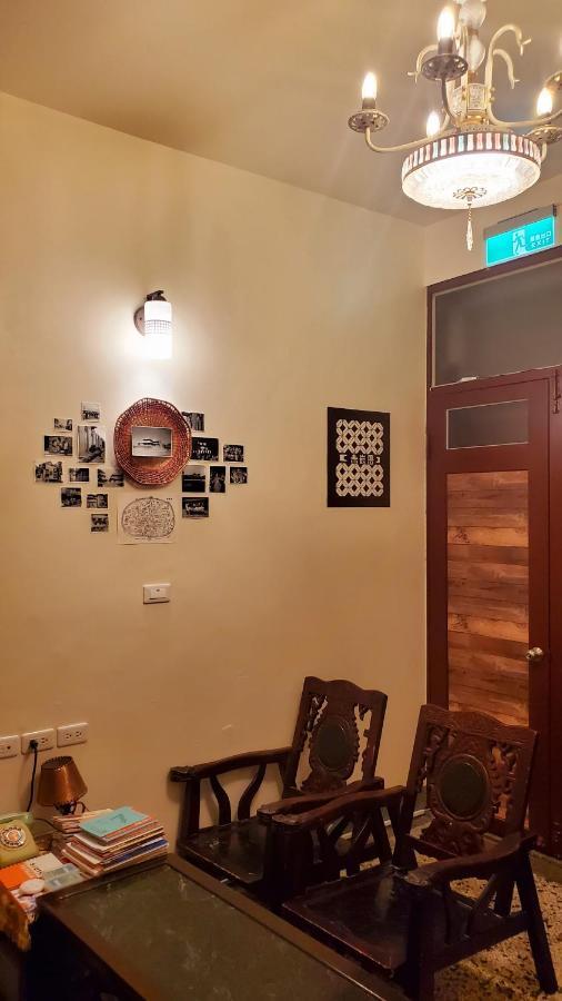 赤嵌厝child Come Home-依人數床位數計價開放房型 Tainan Exteriör bild