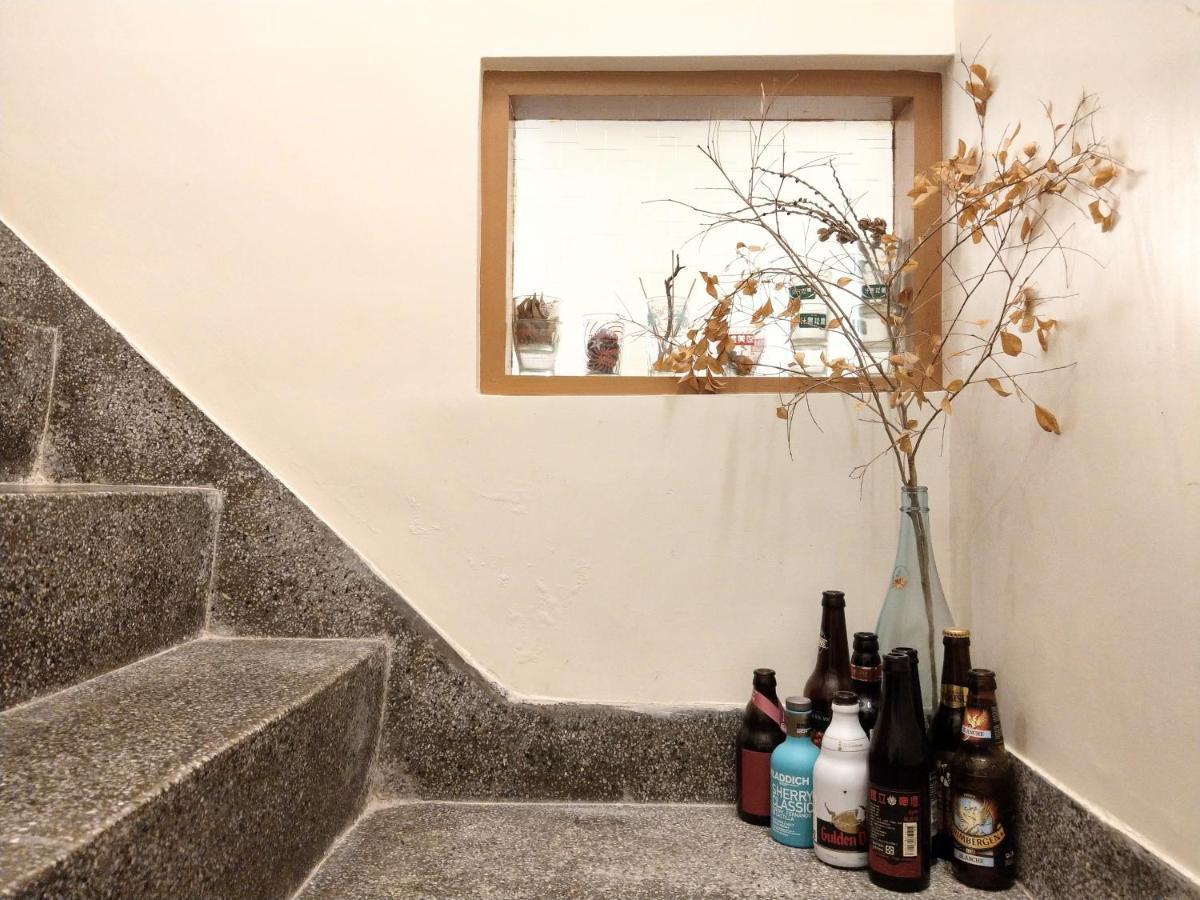 赤嵌厝child Come Home-依人數床位數計價開放房型 Tainan Exteriör bild