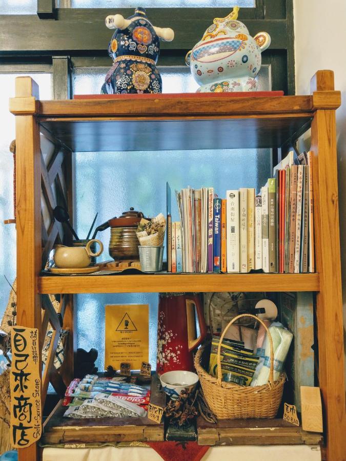 赤嵌厝child Come Home-依人數床位數計價開放房型 Tainan Exteriör bild